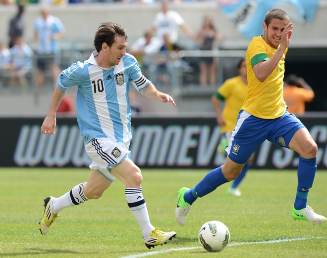 Argentine Player Lionel Messi (10) Kicks