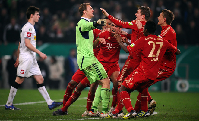   Goalkeeper Manuel Neuer Of Muenchen Celebrates