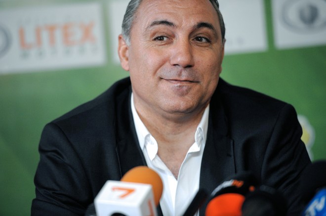 Bulgarian Football Legend Hristo Stoichkov Gives