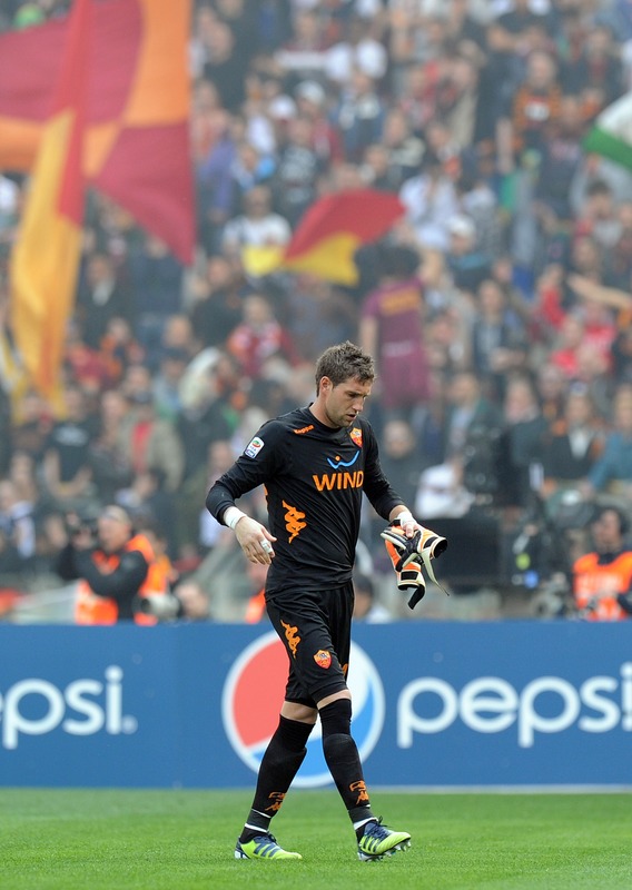 AS Roma's Goalkeeper Maarten Stekelenburg Leaves