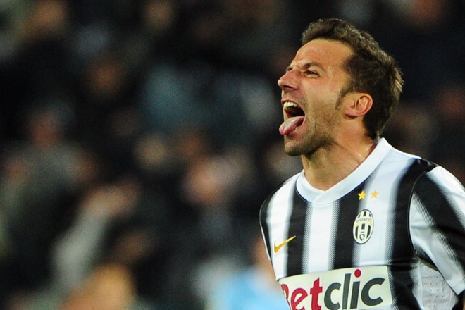 Juventus' Forward Alessandro Del Piero (R) Celebrates