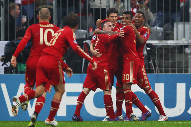   Mario Gomez Of Muenchen Celebrates