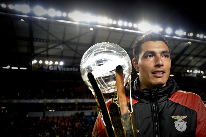 Benfica's Paraguayan Forward Oscar Cardozo Celebrates