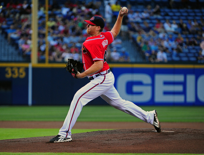  Tommy Hanson #48 Of The Atlanta Braves Pitches