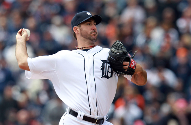  Justin Verlander #35 Of The Detroit Tigers Pitches
