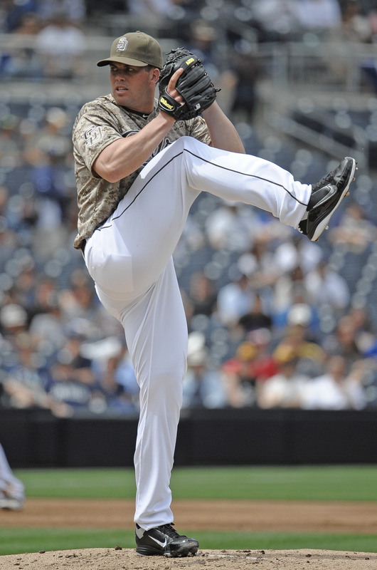   Clayton Richard #33 Of The San Diego Padres Pitches
