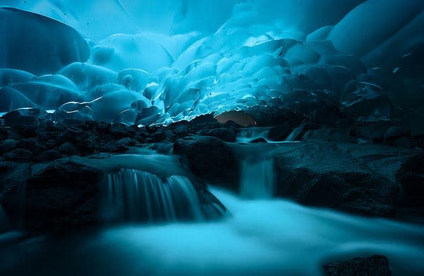 5-mendenhall-ice-caves-juneau-alaska-greatatmosphere-travel-nature-landscapes.jpg