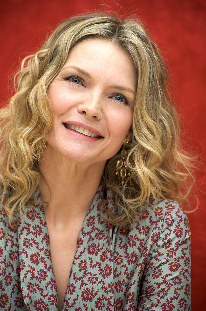 Michelle Pfeiffer | Movies and Biography - Yahoo Movies
