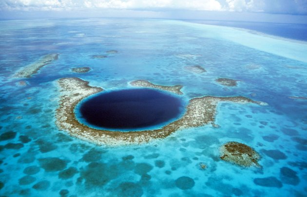 Le-trou-bleu---Belize-jpg_141949.jpg
