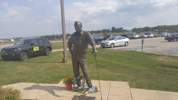 A statue of Arnold Palmer at the Arnold Palmer Regional Airport. (Ryan Ballengee)