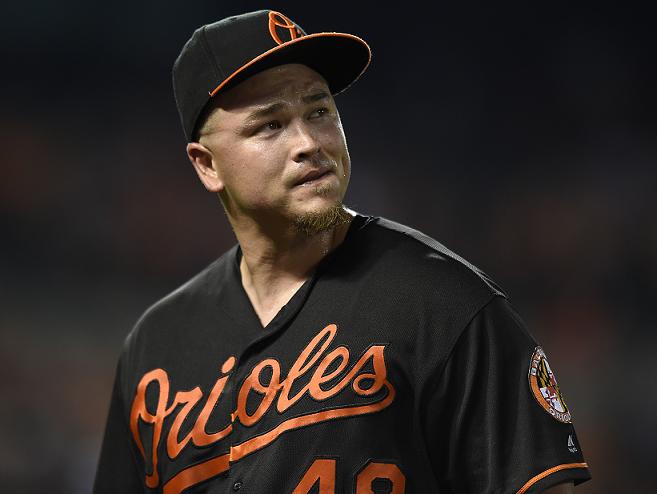 The look on the face of Orioles pitcher Vance Worley says it all. (AP)