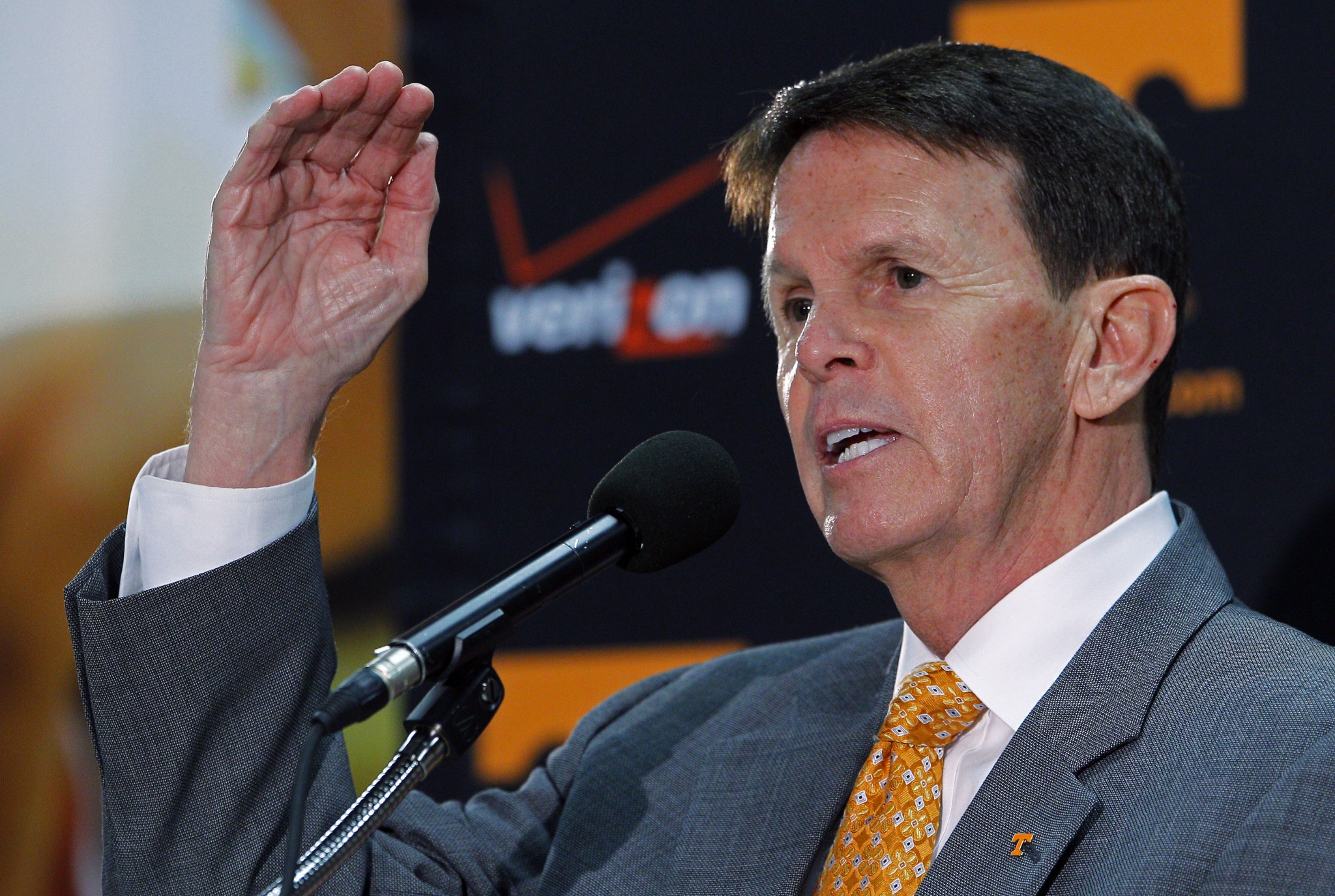 Tennessee AD Dave Hart will step down, effective June 30, 2017. (AP Photo/Wade Payne, File)