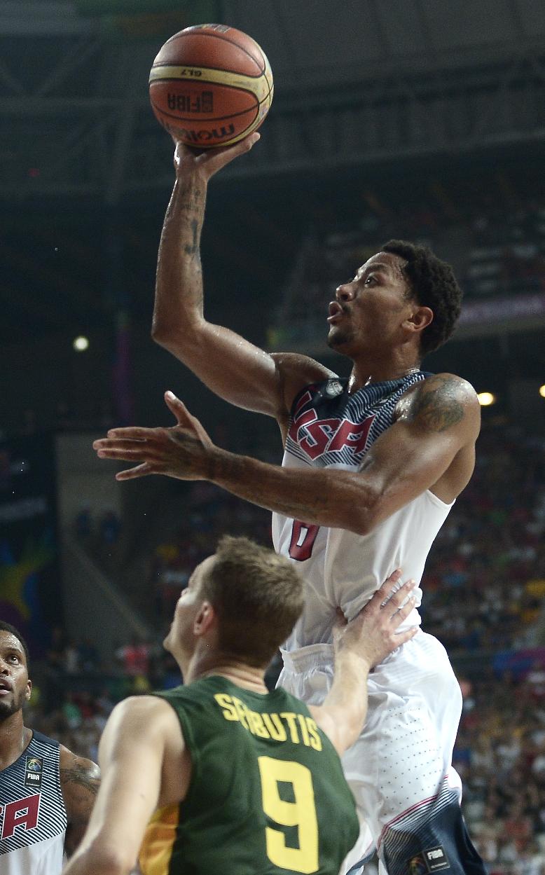 Derrick Rose didn't play well for the U.S. during the 2014 FIBA World Cup, but he made it in one piece. (AP/Manu Fernandez)