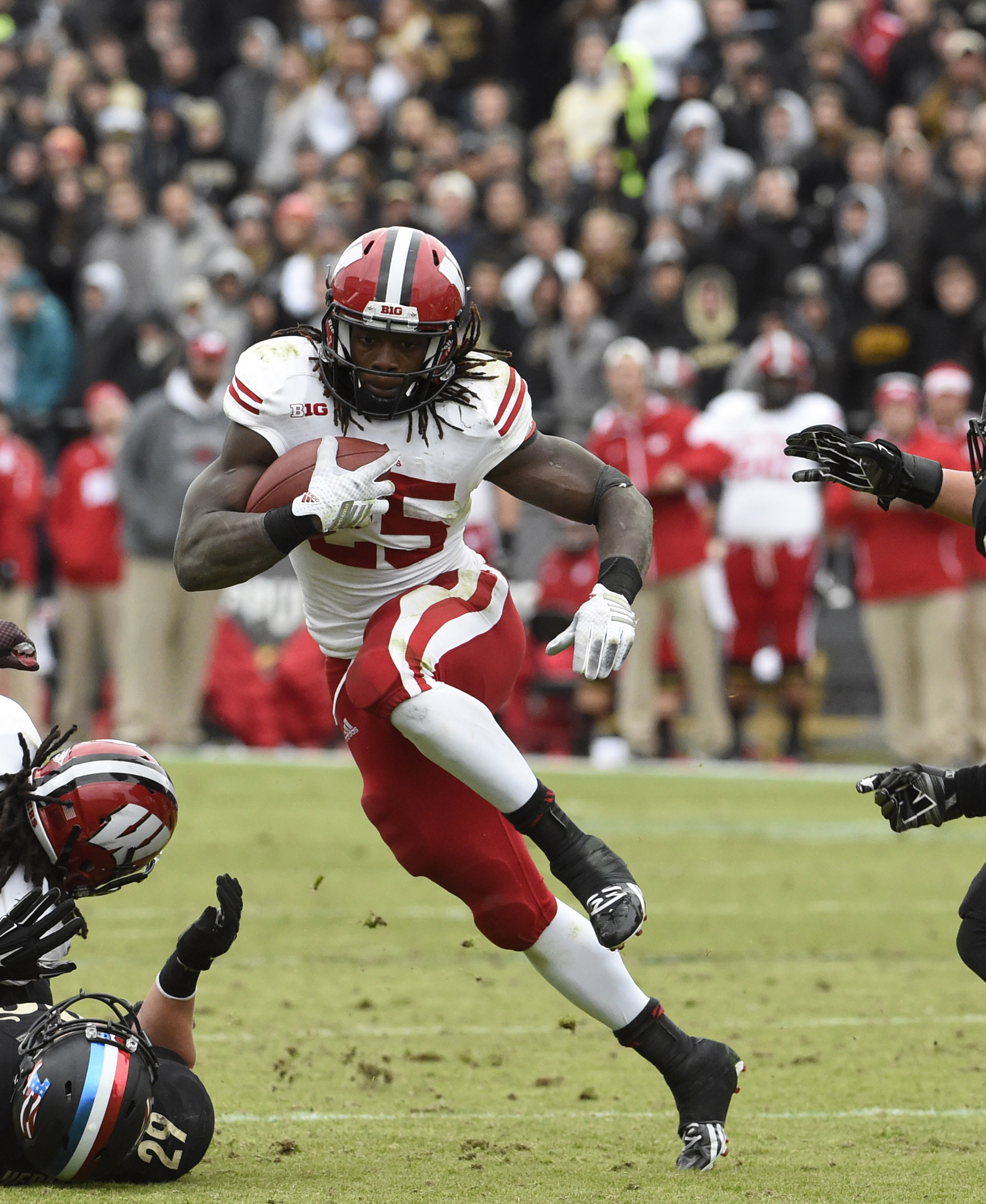 Wisconsin's Melvin Gordon continues to sprint past Big Ten competition. (USAT)