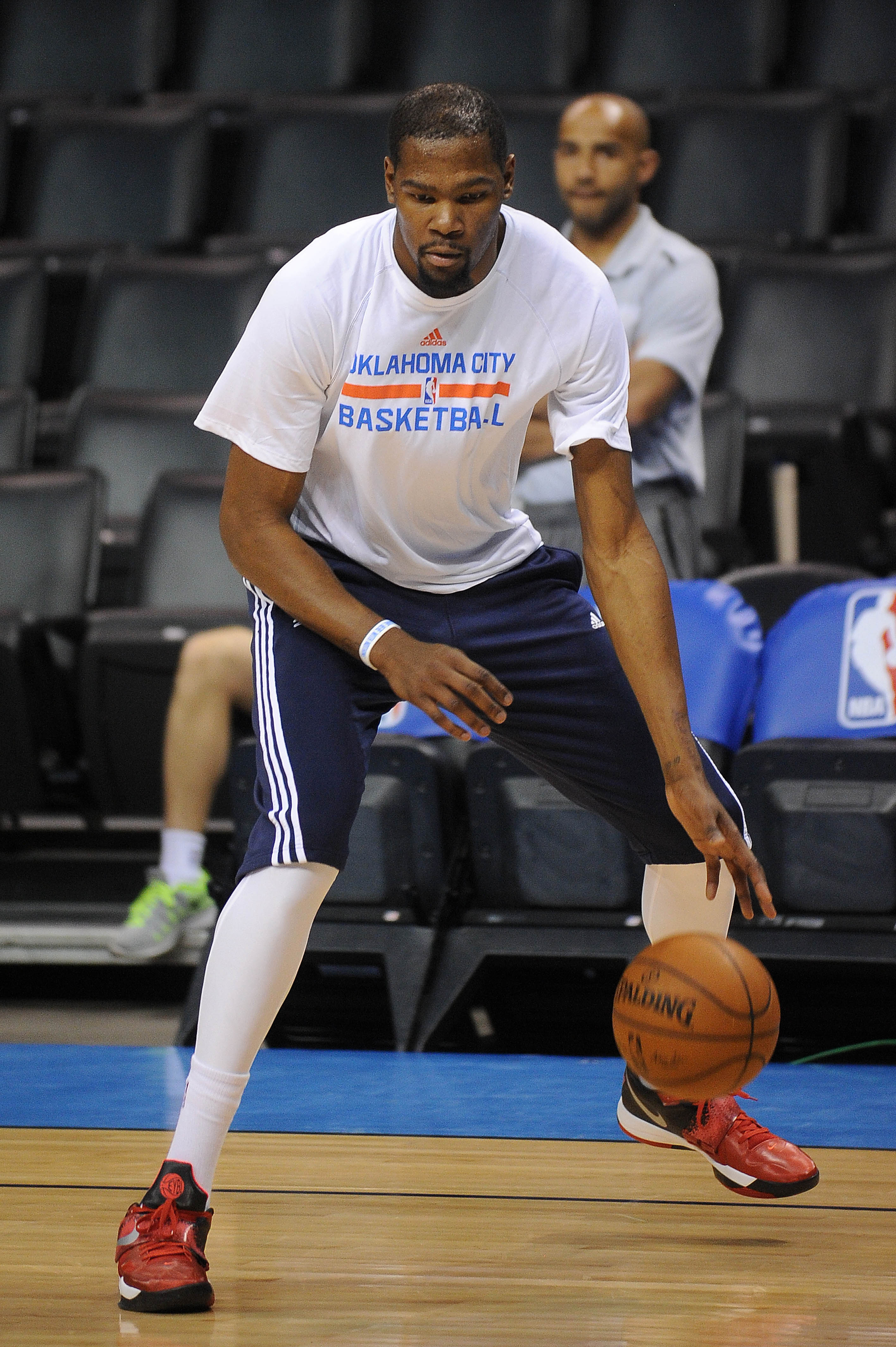 Mar 11, 2015; Oklahoma City, OK, USA; Oklahoma City Thunder forward Kevin Durant (35) warms up prior to the game against the Los Angeles Clippers at Chesapeake Energy Arena. (Mark D. Smith-USA TODAY Sports)