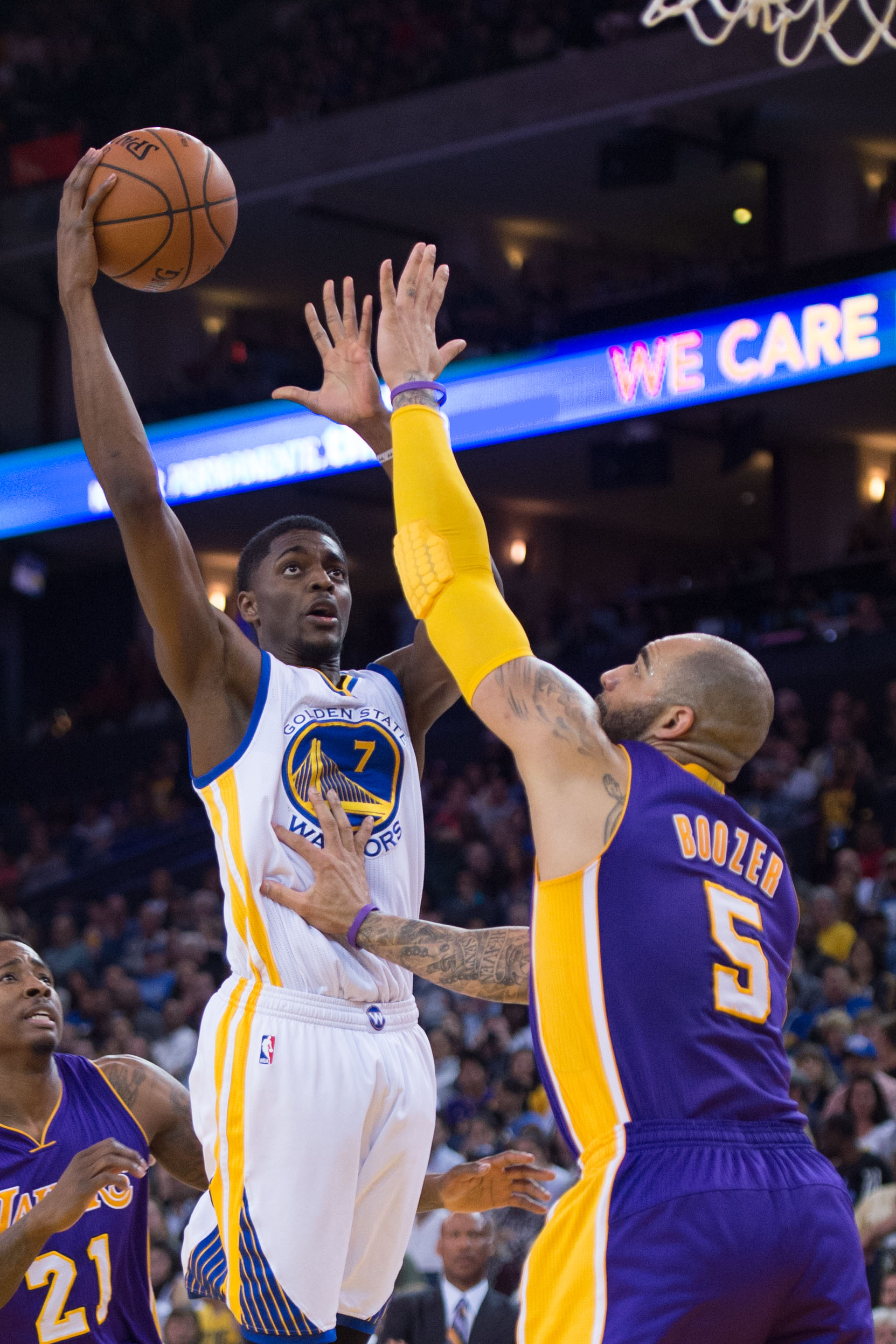 Justin Holiday has some pretty big shoes to fill stepping in for Klay Thompson. (Kyle Terada-USA TODAY Sports)