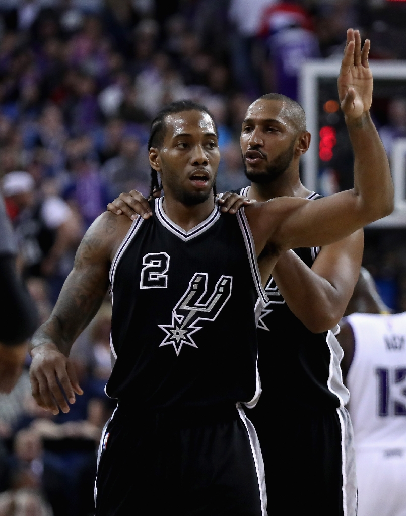 Kawhi Leonard's averaging nearly 28 points, nine rebounds and four assists over his last five games. (AFP)