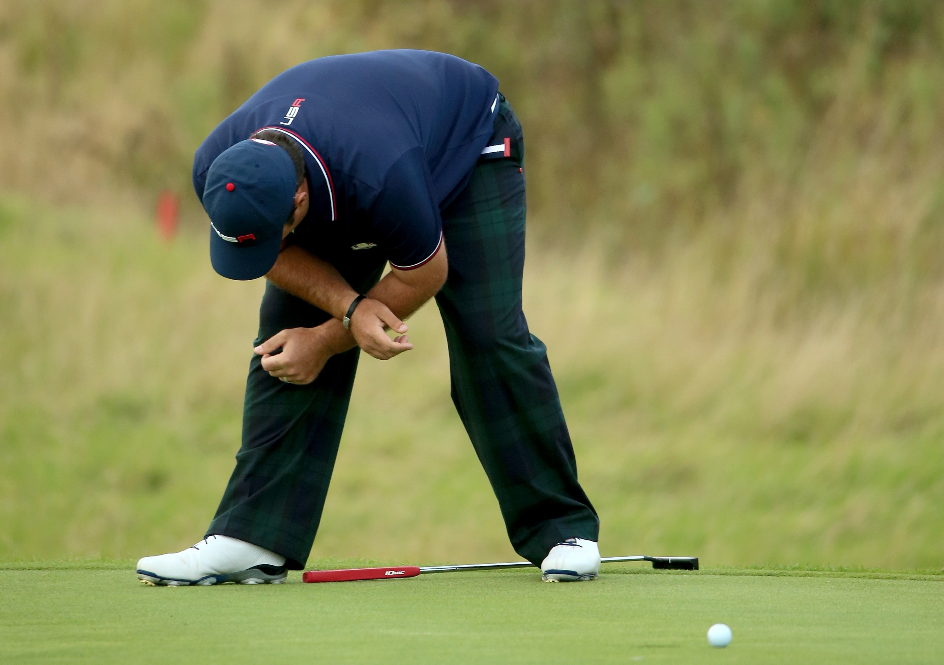 Patrick Reed misses a putt on the 15th green during the Afternoon Foursomes (Getty Images)