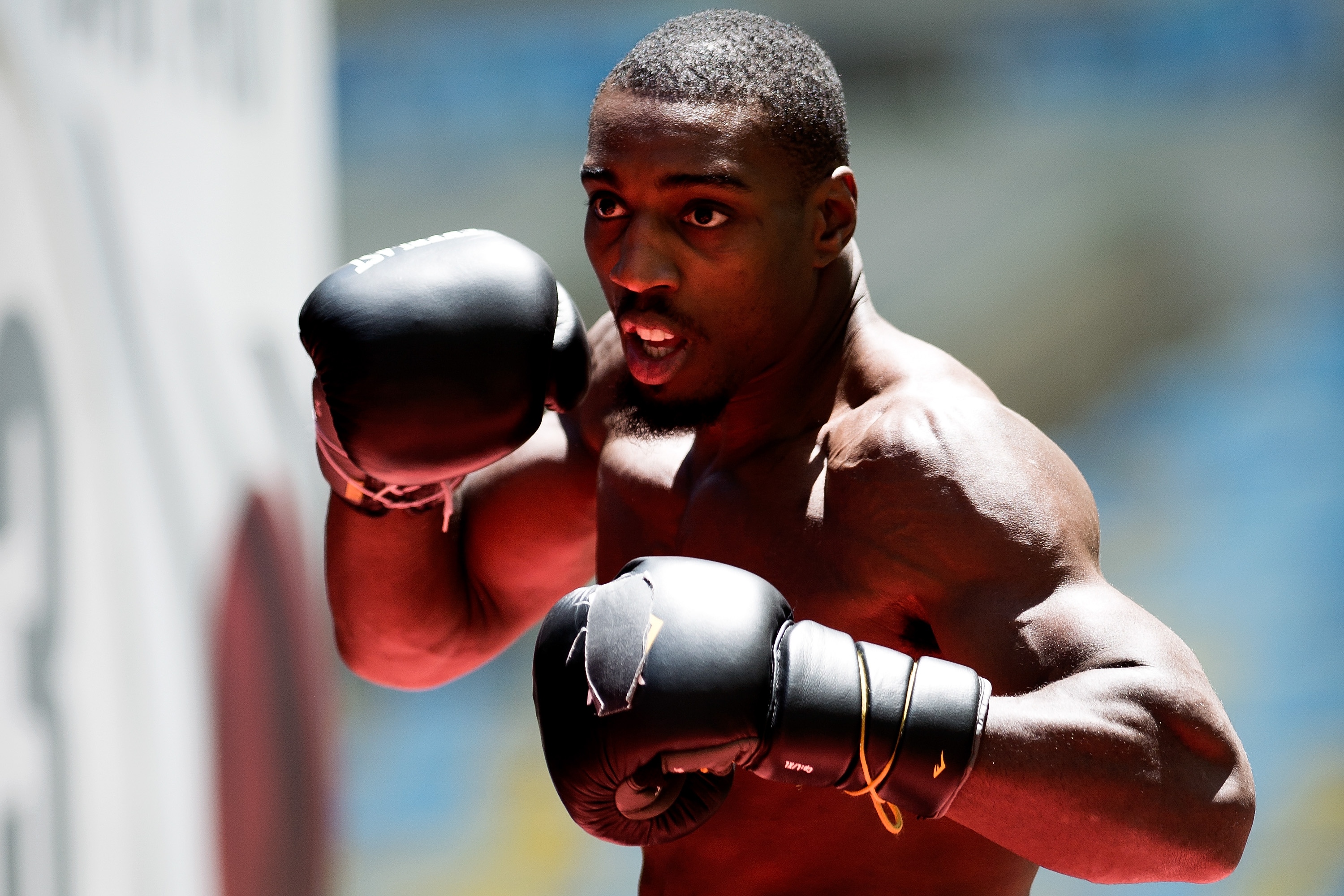 Phil Davis holds an open training session for media at Maracana Stadium in Rio de Janeiro in 2014. (Getty)