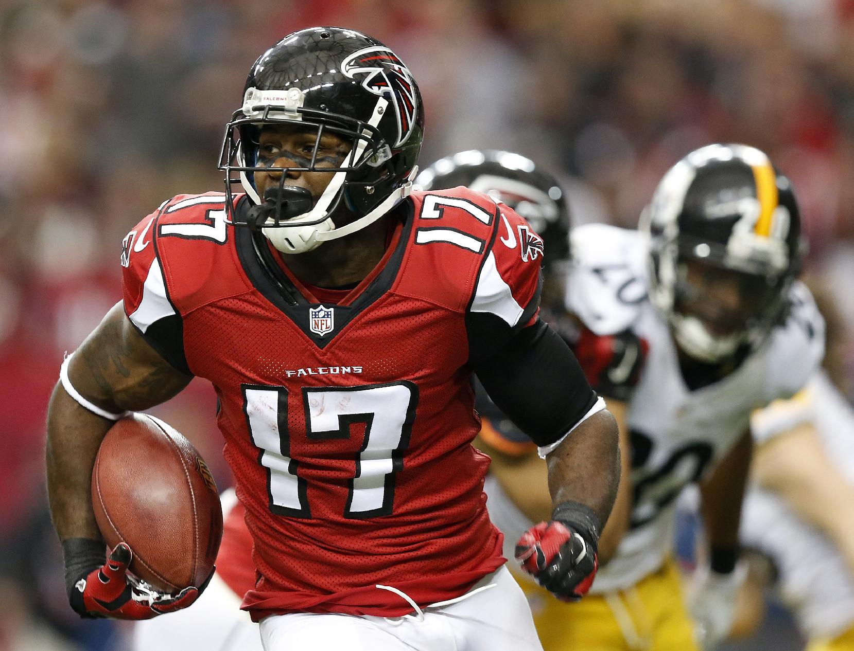 Devin Hester wants more kickoff returns, not touchbacks. (AP)