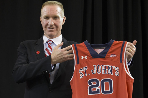 St. John's coach Chris Mullin (AP Photo/John Minchillo)