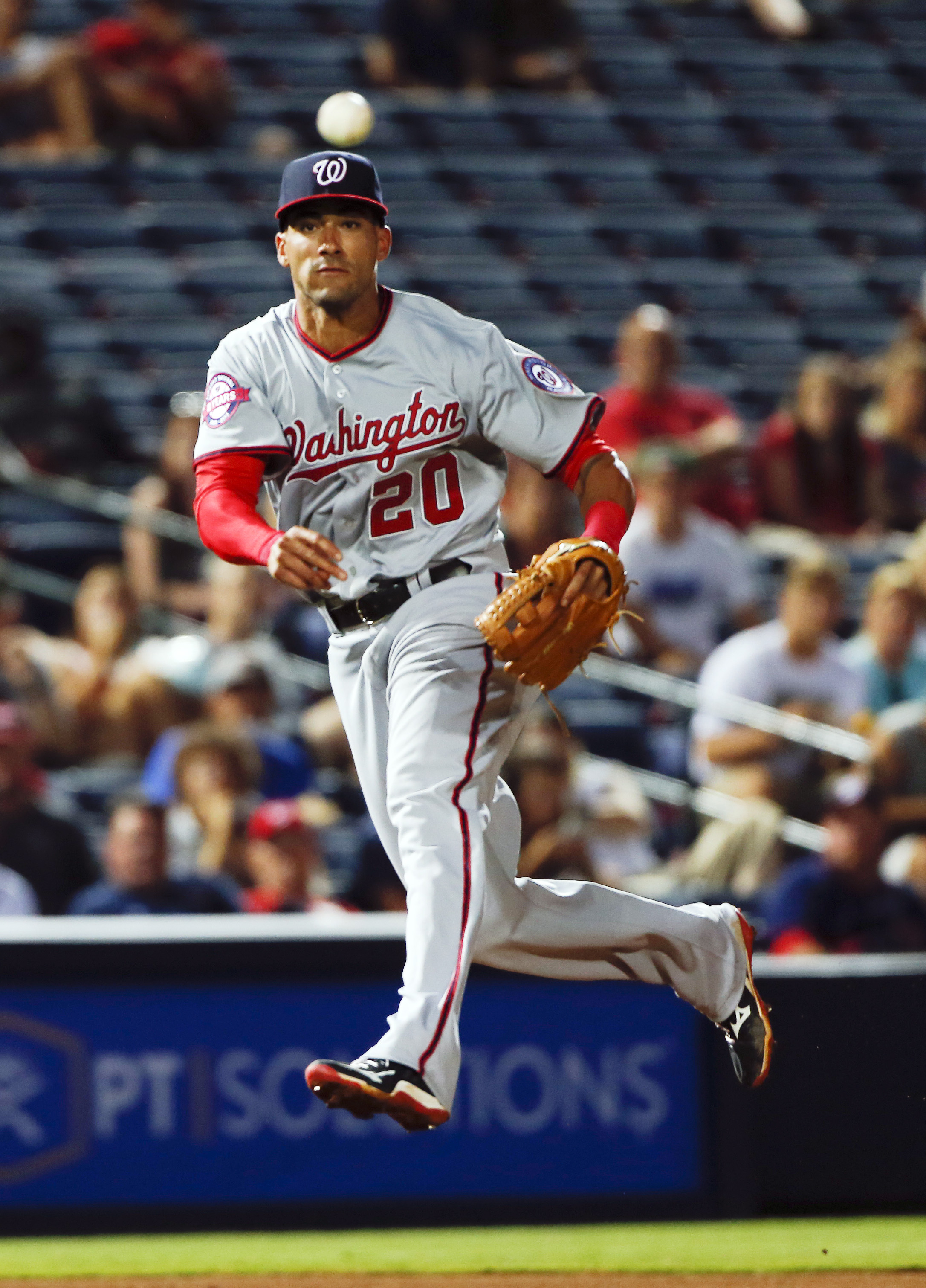 Where might ex-Nats shortstop Ian Desmond end up? (AP)