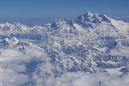 Everest 'traffic jam' survivor calls for tougher rules