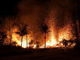 Hawaiians brave volcanic gases, lava to retrieve pets, belongings