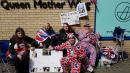 Fans on Royal Baby Watch Set up Camp Outside of Hospital
