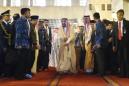 Saudi king urges fight against terrorism on Indonesia trip