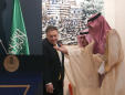 Pompeo, in Saudi Arabia, talks tough on Iran, Gulf dispute